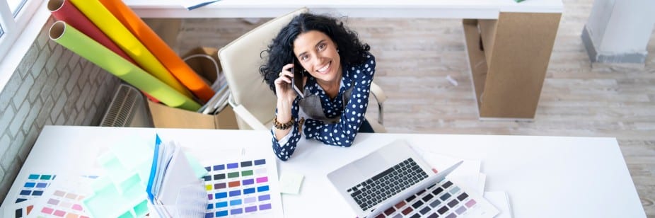 mulher designer de interiores