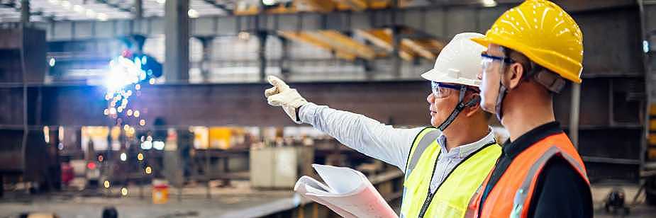 Profissionais na indústria metalúrgica no Amapá