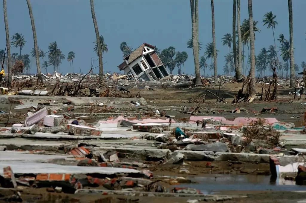 tsunami na Indonésia